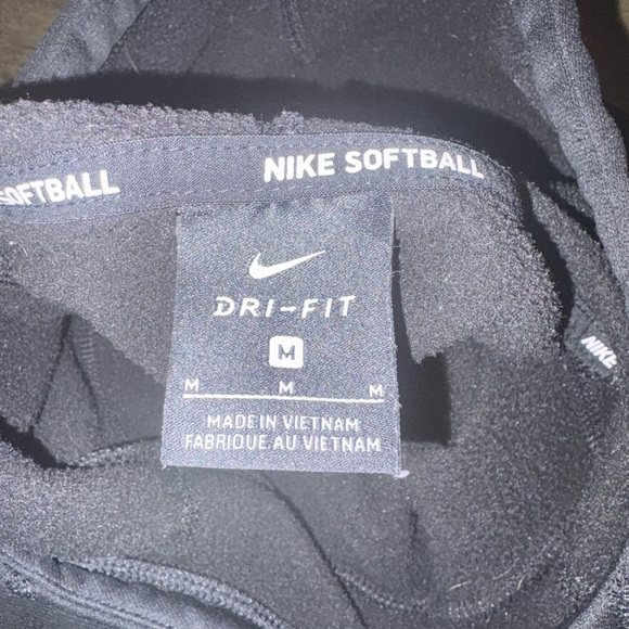 Women’s Nike Black Softball Hoodie Pullover size Medium softball 🥎 - Picture 4 of 11